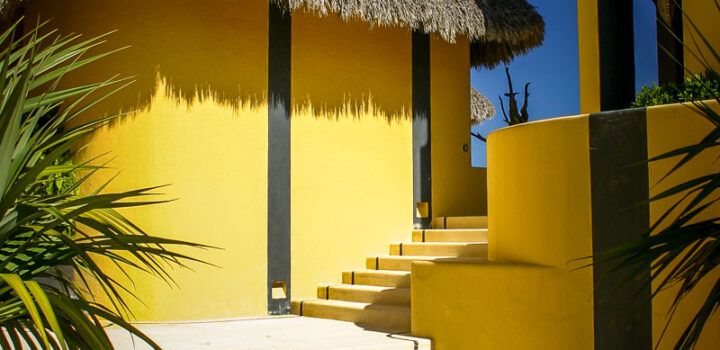 CAREYES–AN ECCENTRIC JETSET RESORT ON THE COAST OF JALISCO