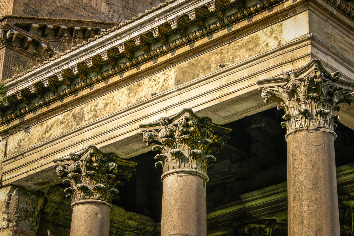 Pantheon column detail