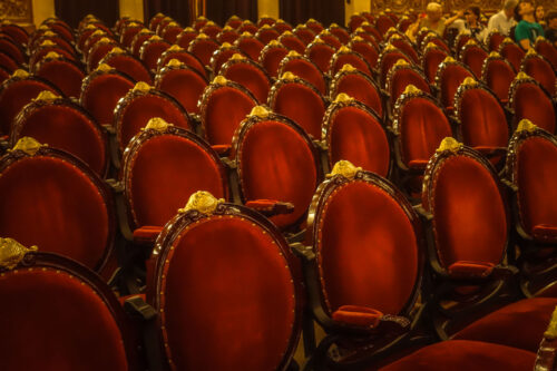 El Teatro Colón seats velvet