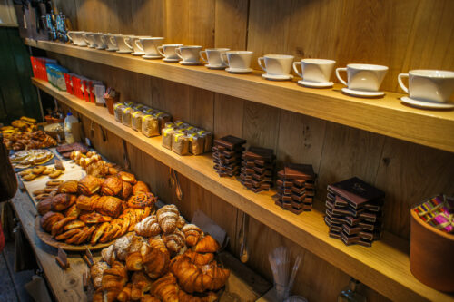 Borough Market Monmouth coffee baked goods