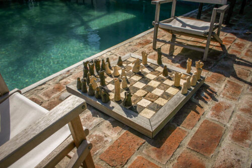 Hotel Garzón chess board