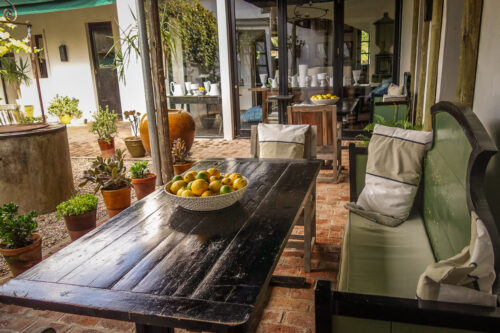 Restaurante Garzón dining booth outdoor