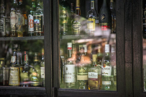 Hotel Garzón outdoor bar detail