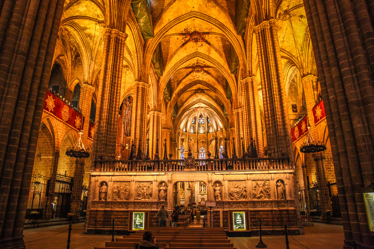 Catedral de Barcelona arches