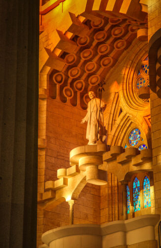 La Sagrada Família male statue