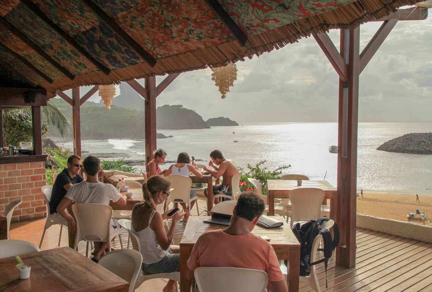 Fernando de Noronha Mergulhao restaurant view