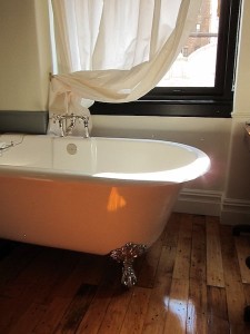 NoMad Hotel drapes and tub