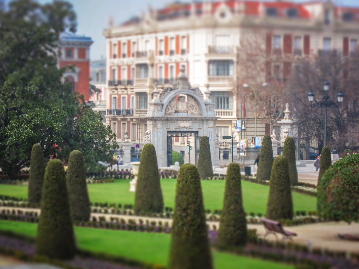 Parque del Buen Retiro gardens