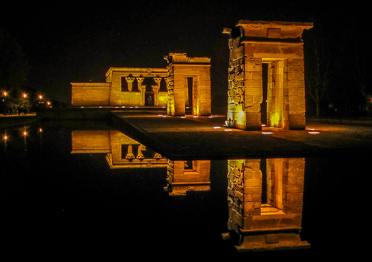 Temple of Debod at night