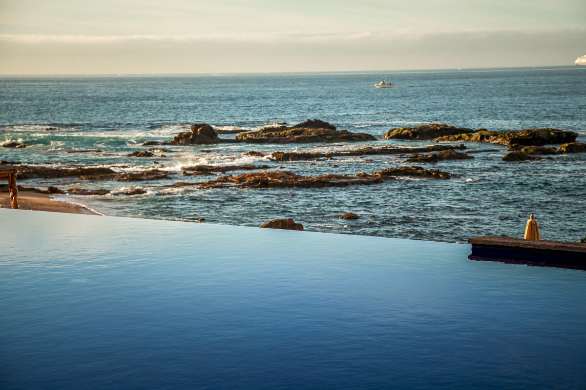 main pool reflections Esperanza