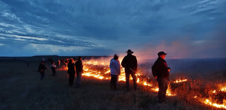 BURNING UP THE TALLGRASS PRAIRIE IN THE KANSAS FLINT HILLS