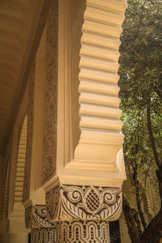 Villa des Orangers column detail
