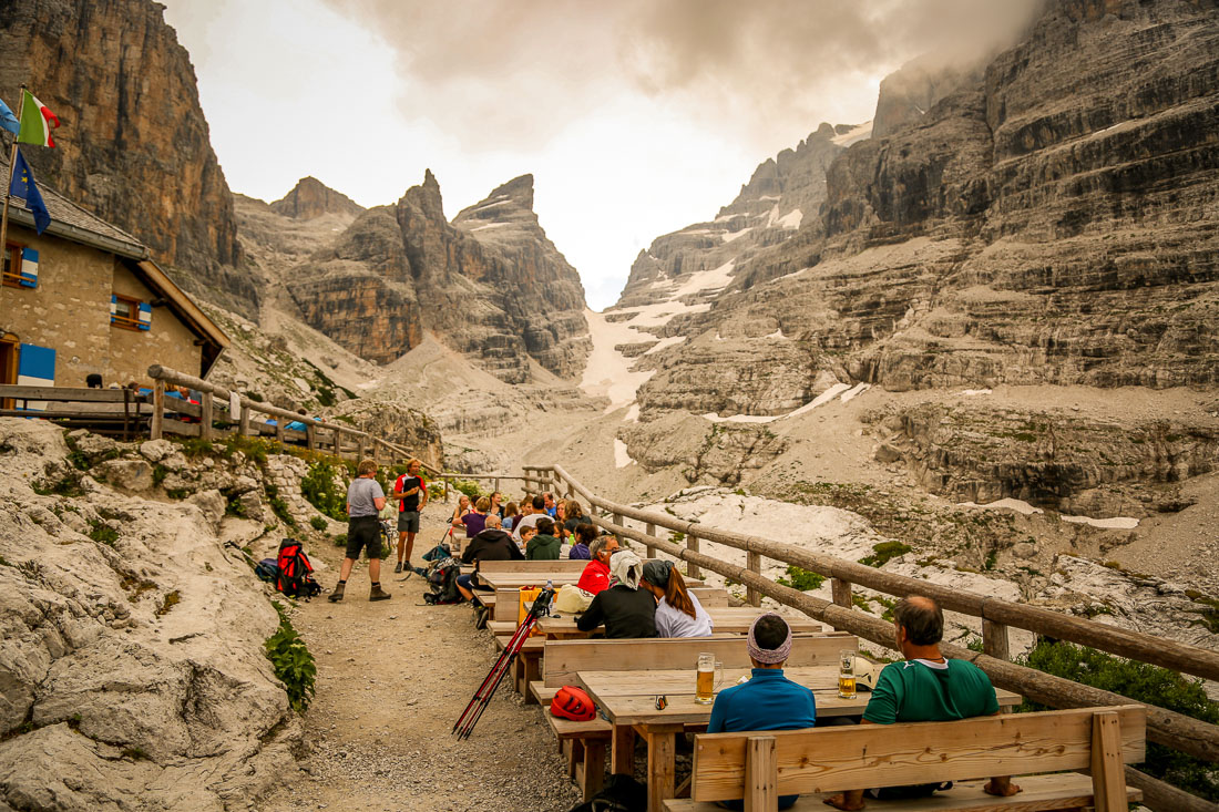 outdoor deck Rifugio Tuckett