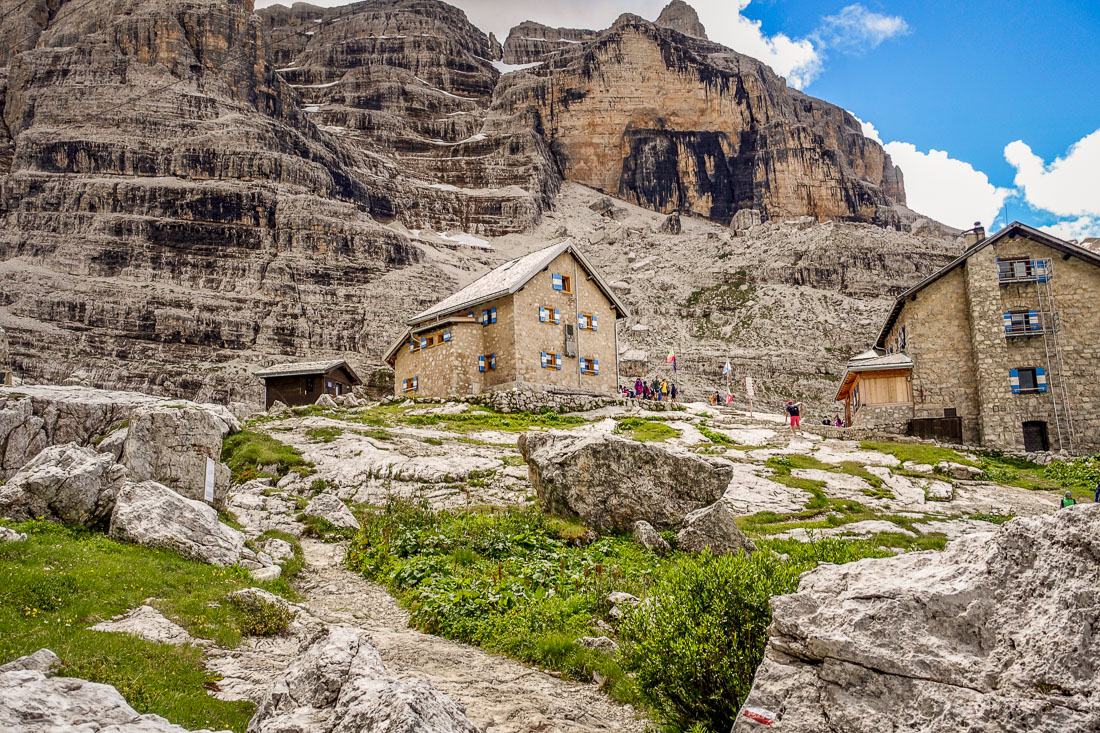 Rifugio Tuckett e Sella buildings