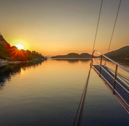 CHARTER A SAILBOAT ALONG THE  COAST OF CROATIA