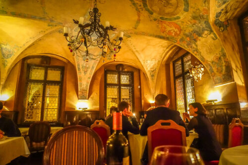 U Malířů Restaurant Prague dining room