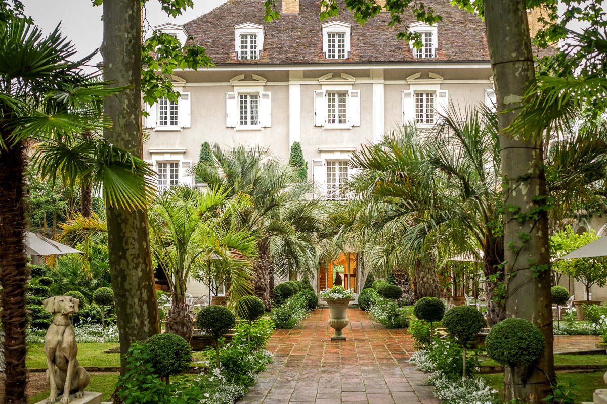 Les Prés d'Eugénie entrance