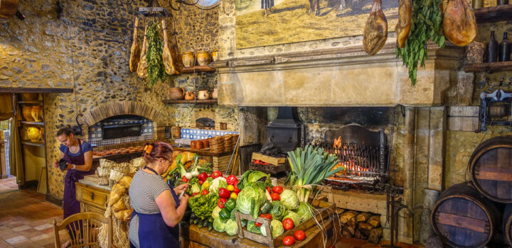 STAY IN MICHELIN CHEF MICHEL GUÉRARD’S BEAUTIFUL COUNTRYSIDE HOTEL IN GASCONY