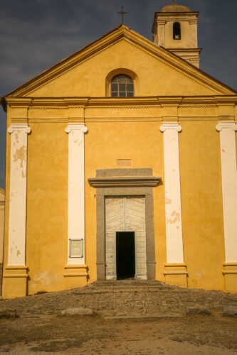 Sant'Antonino church entrance