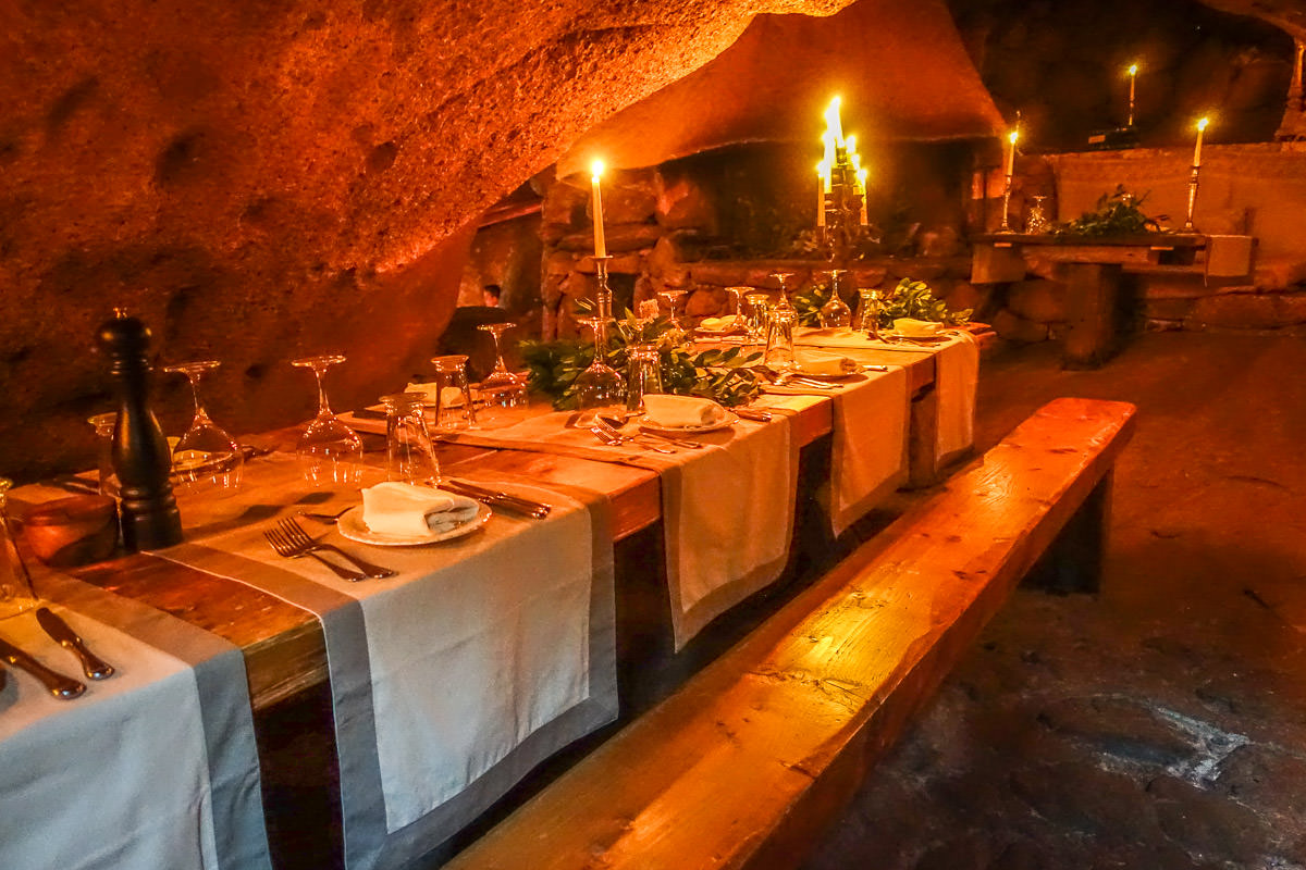 Domaine de Murtoli La Grotte Table candles