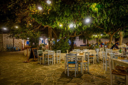Folegandros Chora restaurant plaza