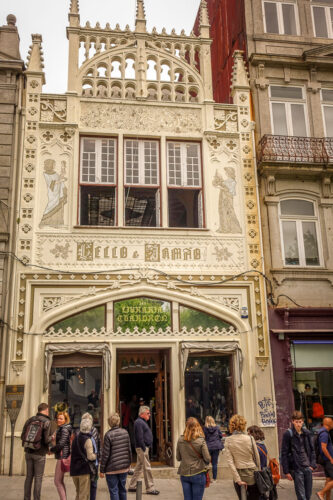 Livraria Lello exterior Porto