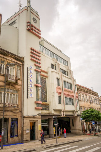 Art Deco garage Porto