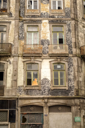 abandoned building Porto 2015