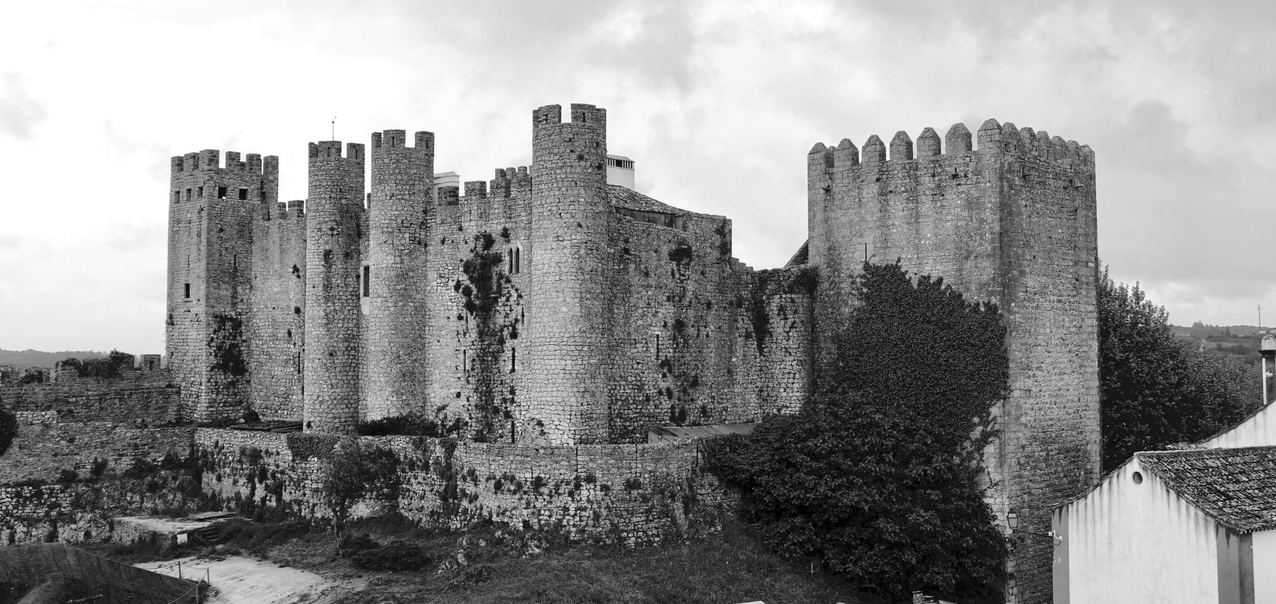Obidos castle black and white