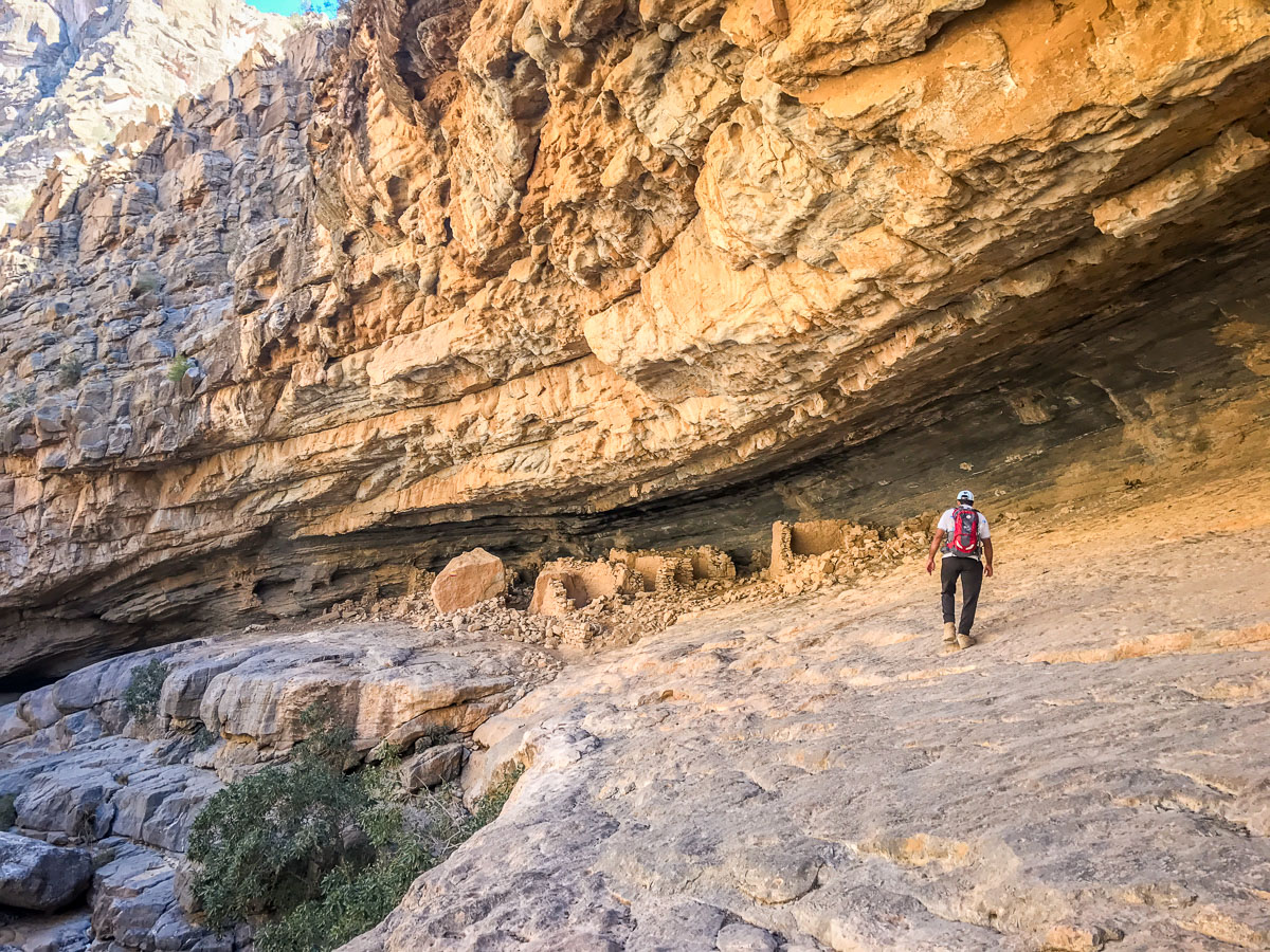 hiking in deep canyon Alila Jabal Akhdar