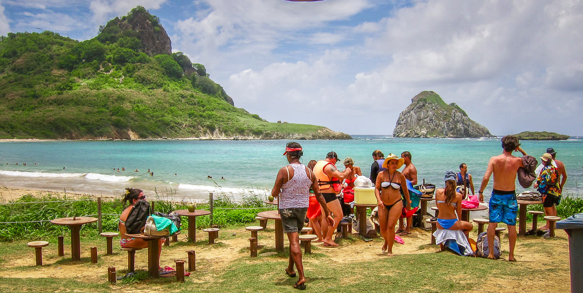 Praia do Sueste snorkeling