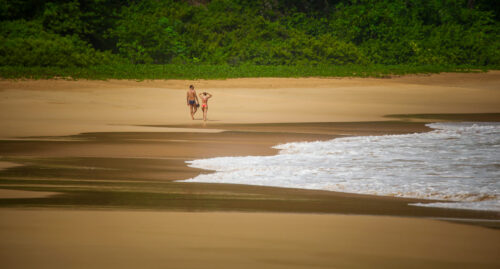 walking on Praia do Sancho