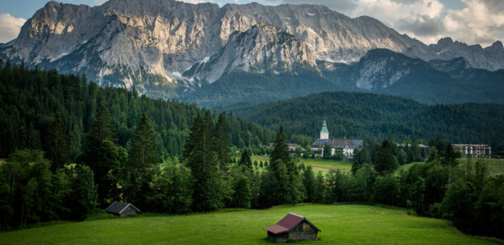 SCHLOSS ELMAU–AN IDYLLIC RETREAT IN THE MOUNTAINS OF BAVARIA