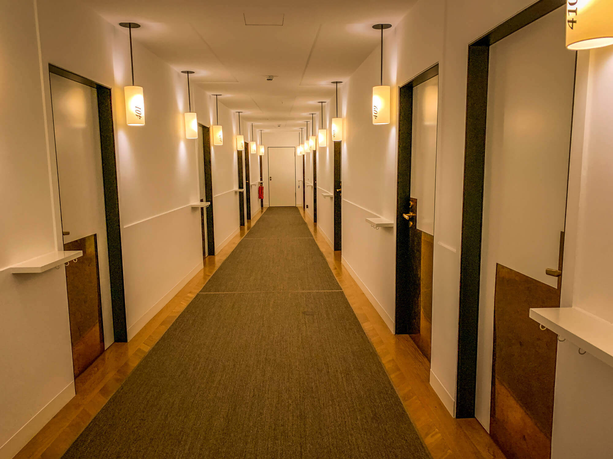 Louis Hotel Munich hallway