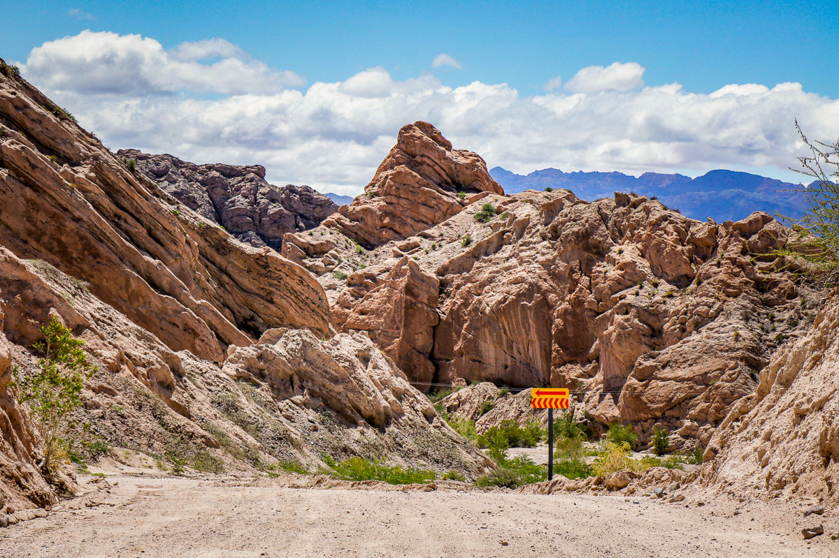 Quebrada de las Flechas Salta sharp turn