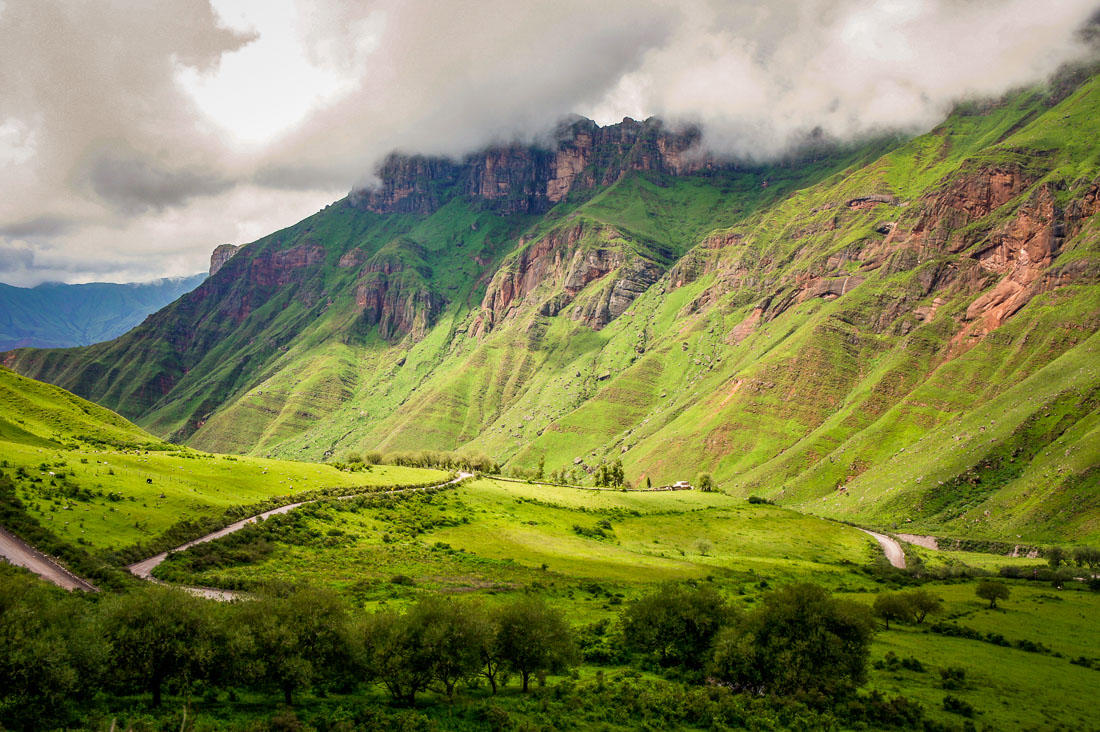 Cuesta del Obispo Salta lush valley