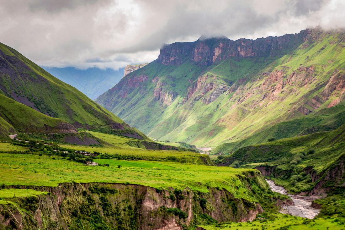 Cuesta del Obispo Salta ravine