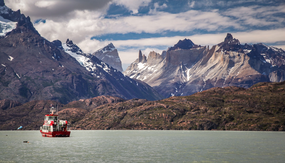 tour boat on Lago Grey Torres del Paine