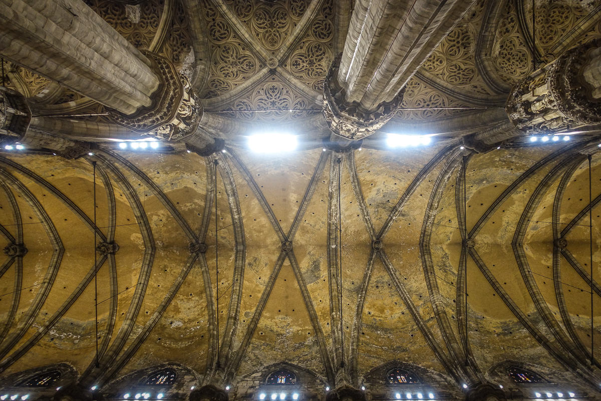Milan duomo vaulted ceiling