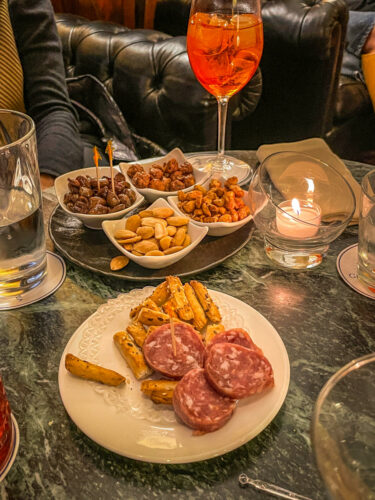 Turin Apero piazza