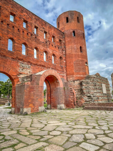 Porta Palatina arch