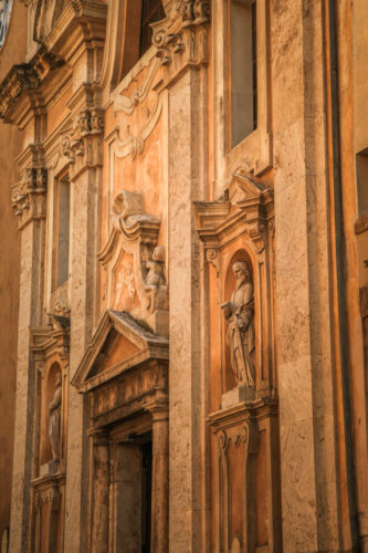 Pitigliano church detail