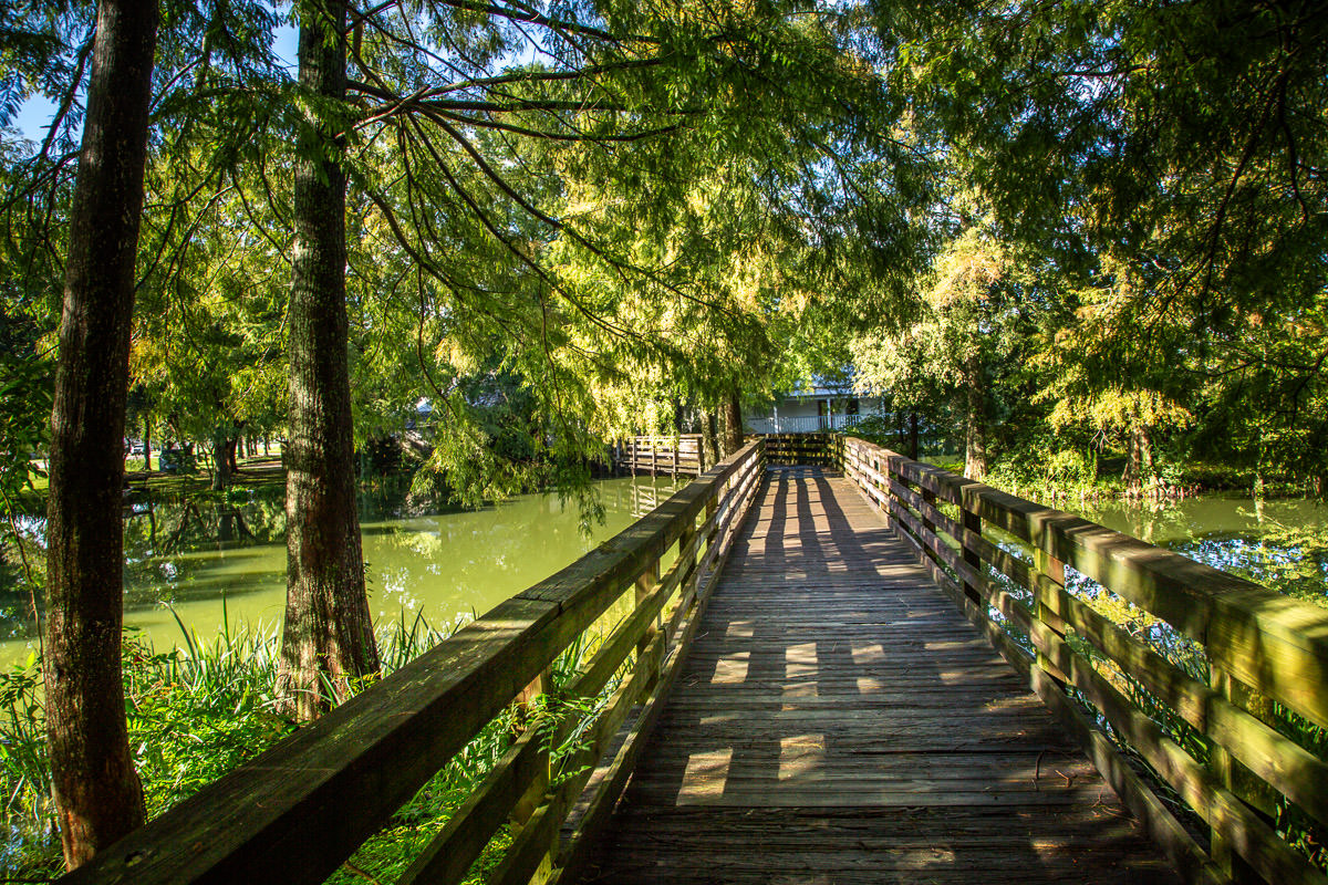 Lafayette Louisiana Visitor Center walkway