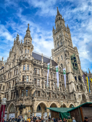 Neues Rathaus exterior