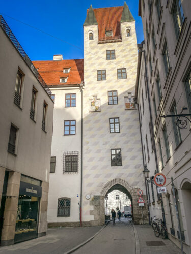 Alter Hof tunnel