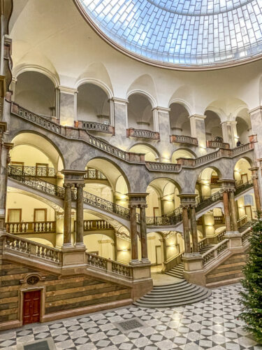 Justizpalast Munich (Palace of Justice) architecture example