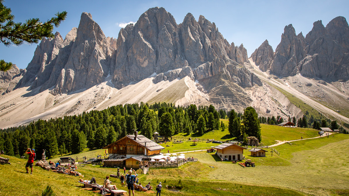 best rifugio Val di Funes Dolomites