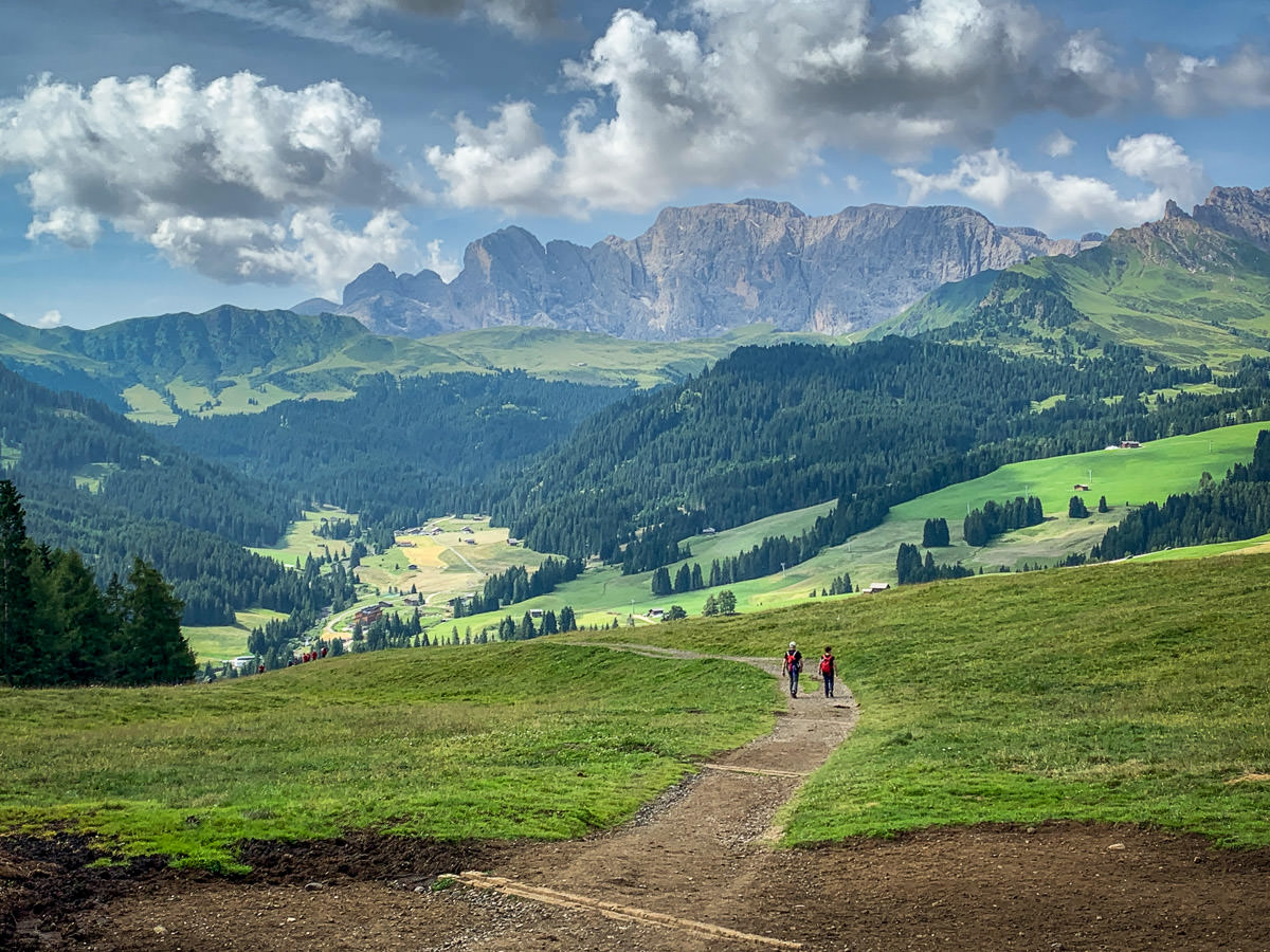 trail into Seiser Alm valley