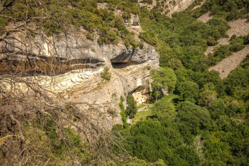 prehistoric house Vallon de l'Aigue Brun