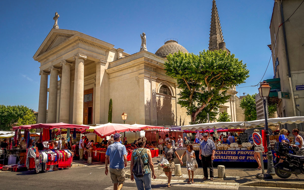 Saint-Rémy-de-Provence market day